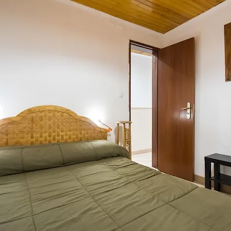 Costa House Apartman Lisboa